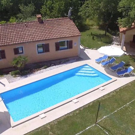 Villa Fragola - Holiday House With Large Garden Tinjan Luaran gambar