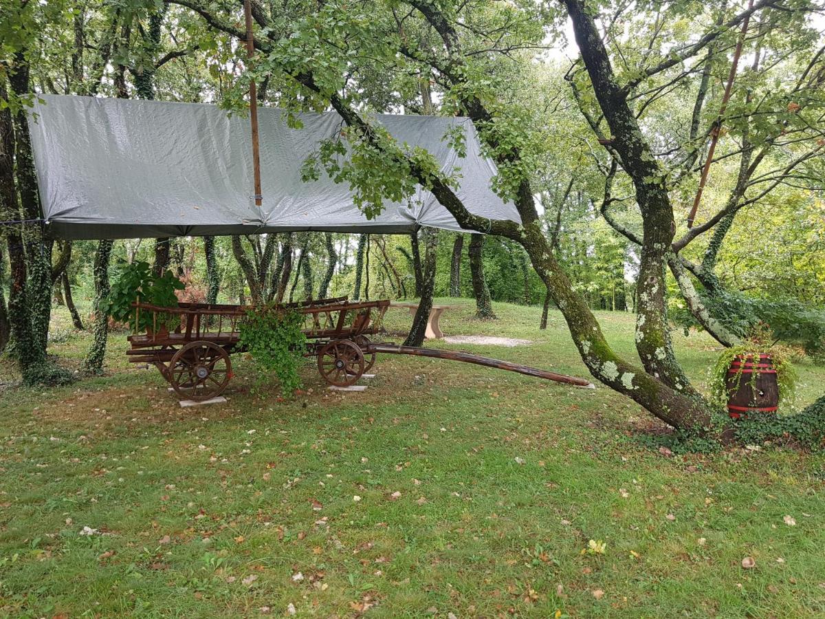 Villa Fragola - Holiday House With Large Garden Tinjan Luaran gambar